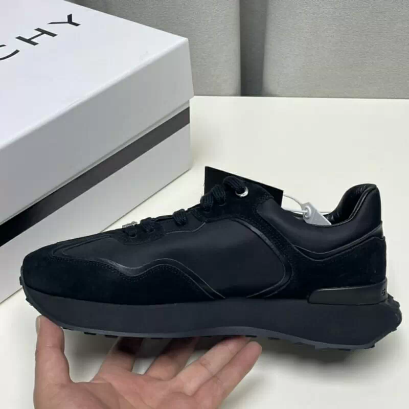 givenchy decontractees chaussures pour homme s_1225a442